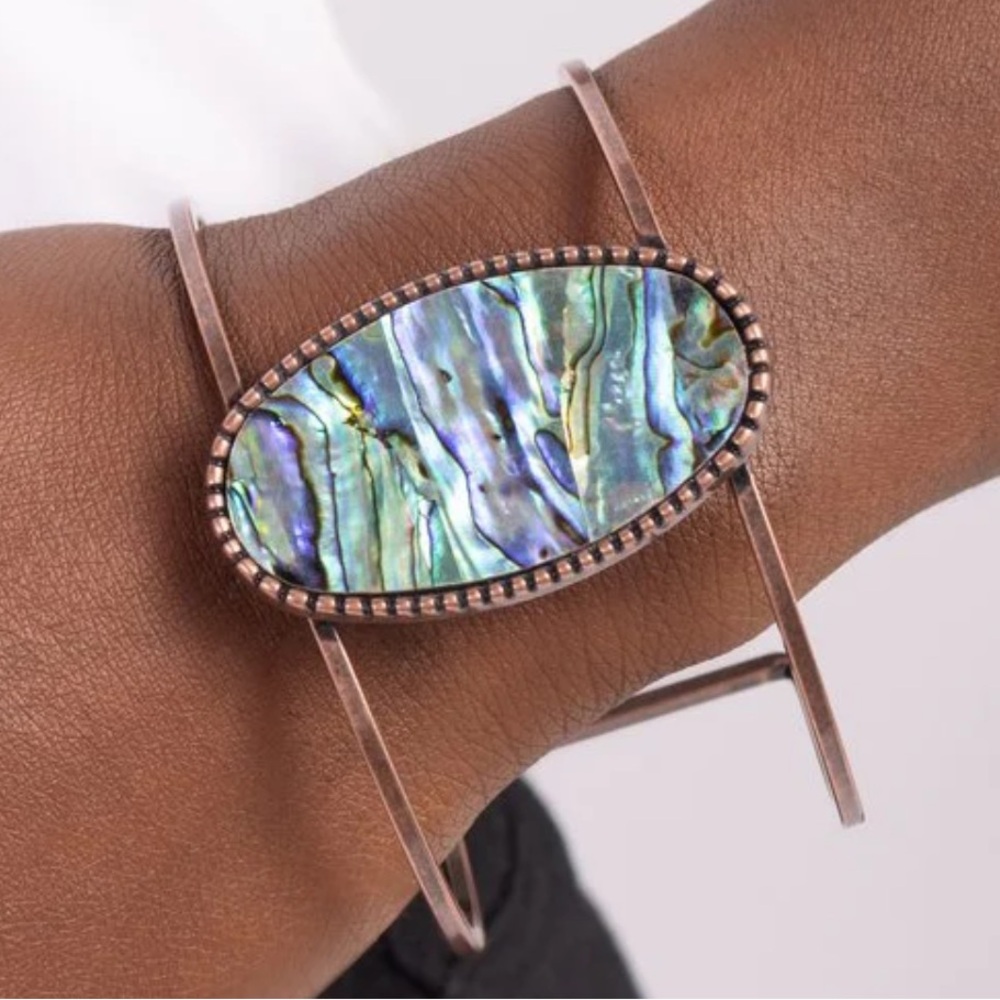 🐚💎🐚 “ENIGMATIC ENERGY” FAUX ABALONE SHELL CUFF COPPER BRACELET ~ PAPARAZZI❗️ - Picture 2 of 4